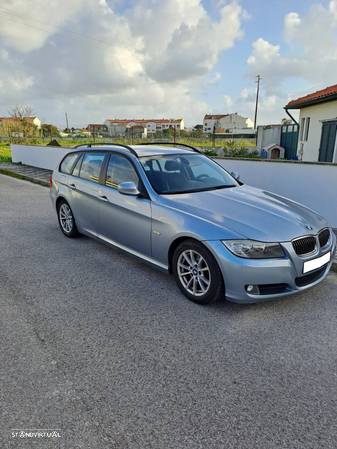 BMW 318 d Touring - 2