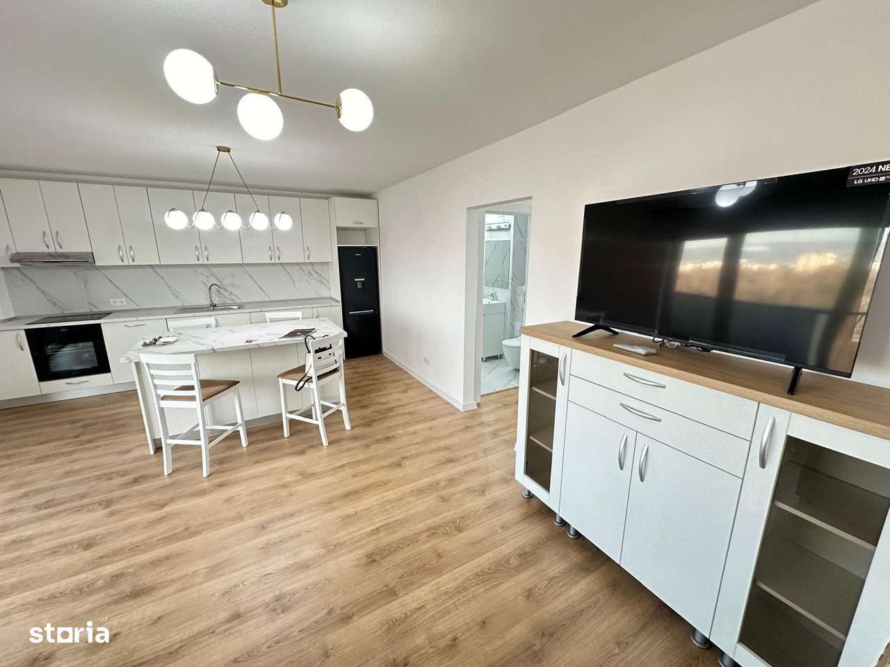 Apartament 2 camere semidecomandat | Soporului  | parcare  subterana - Imagine principală: 3/10