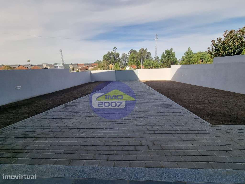 Moradia novas em Lobão-25