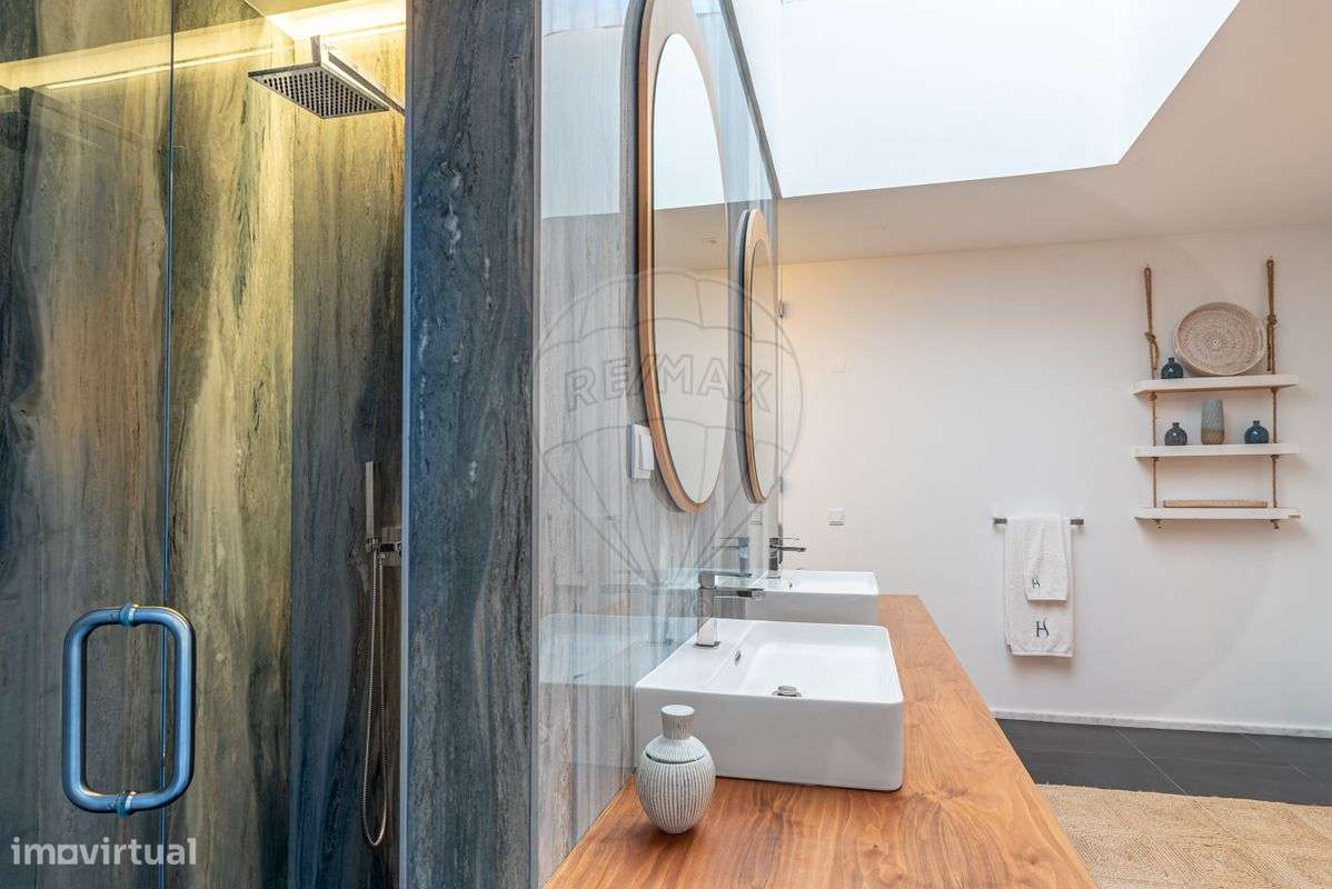 Moradia T4 para venda-26