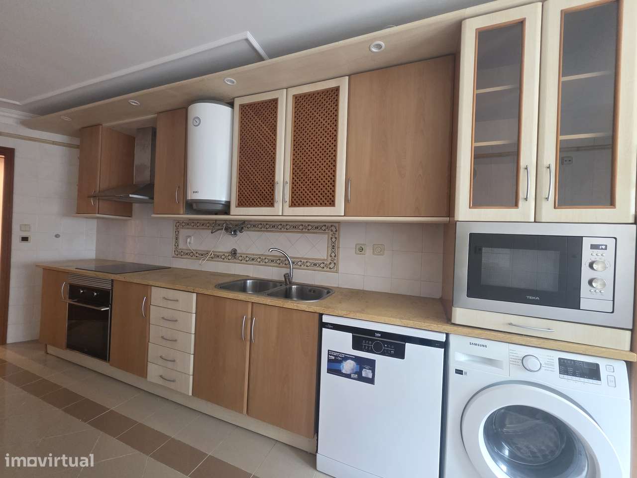 Excelente Apartamento T3- Santa Marta do Pinhal-36