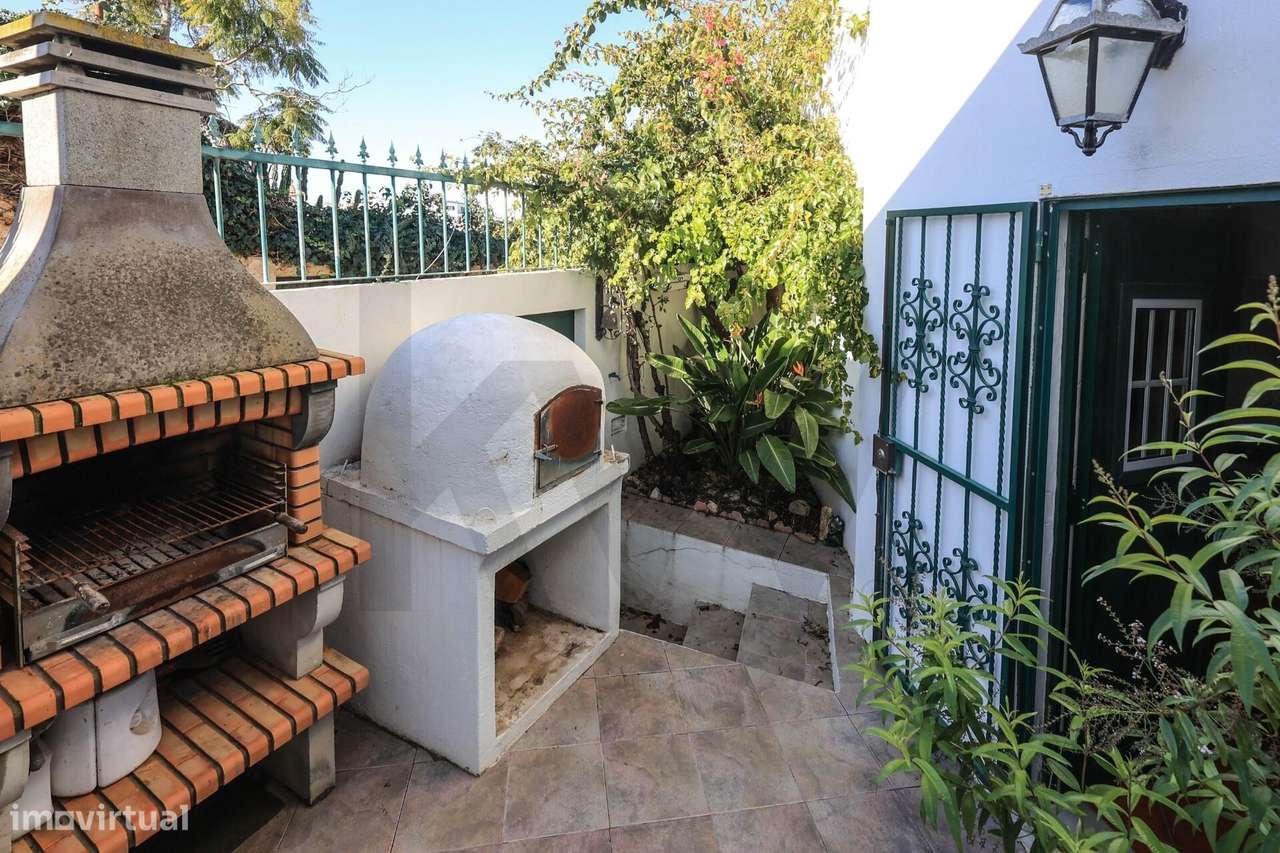 Moradia T2 em banda,  com charme Algarvio, no coração de Alcantarilha. - Grande imagem: 4/30