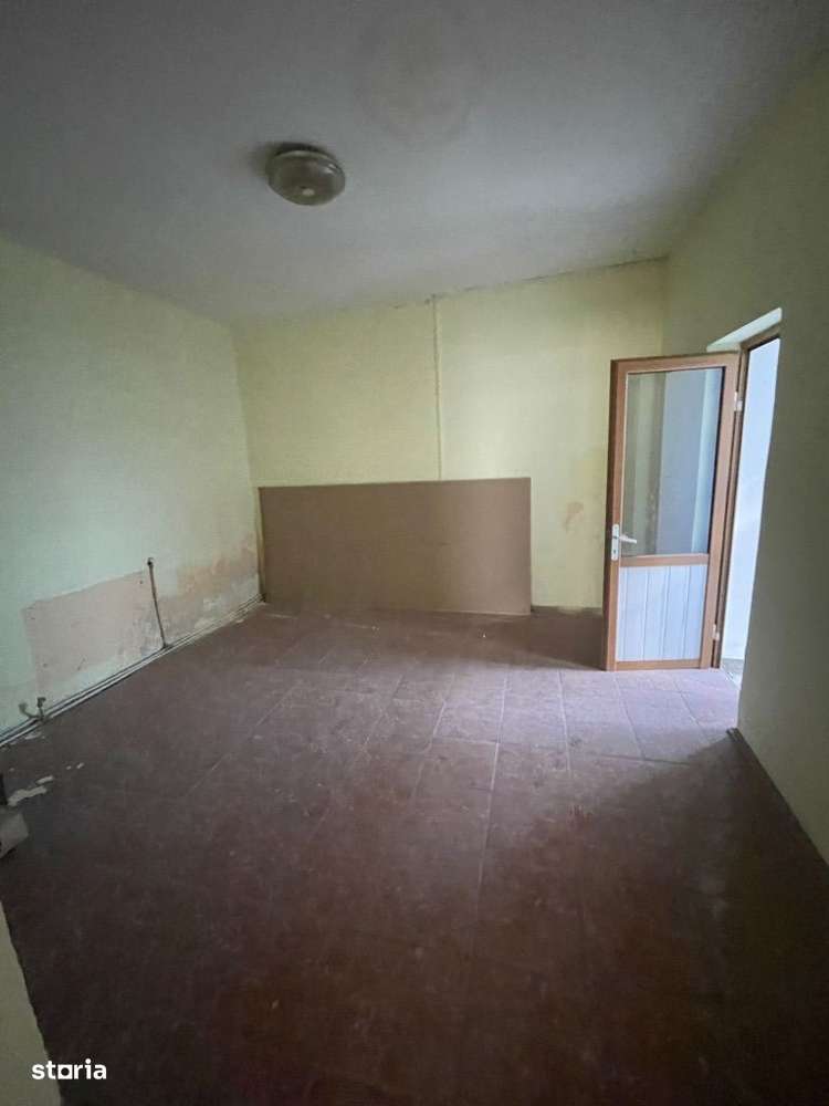 De vânzare spațiu comercial 135 mp zona Roșiori/Piața mare - Imagine principală: 4/6