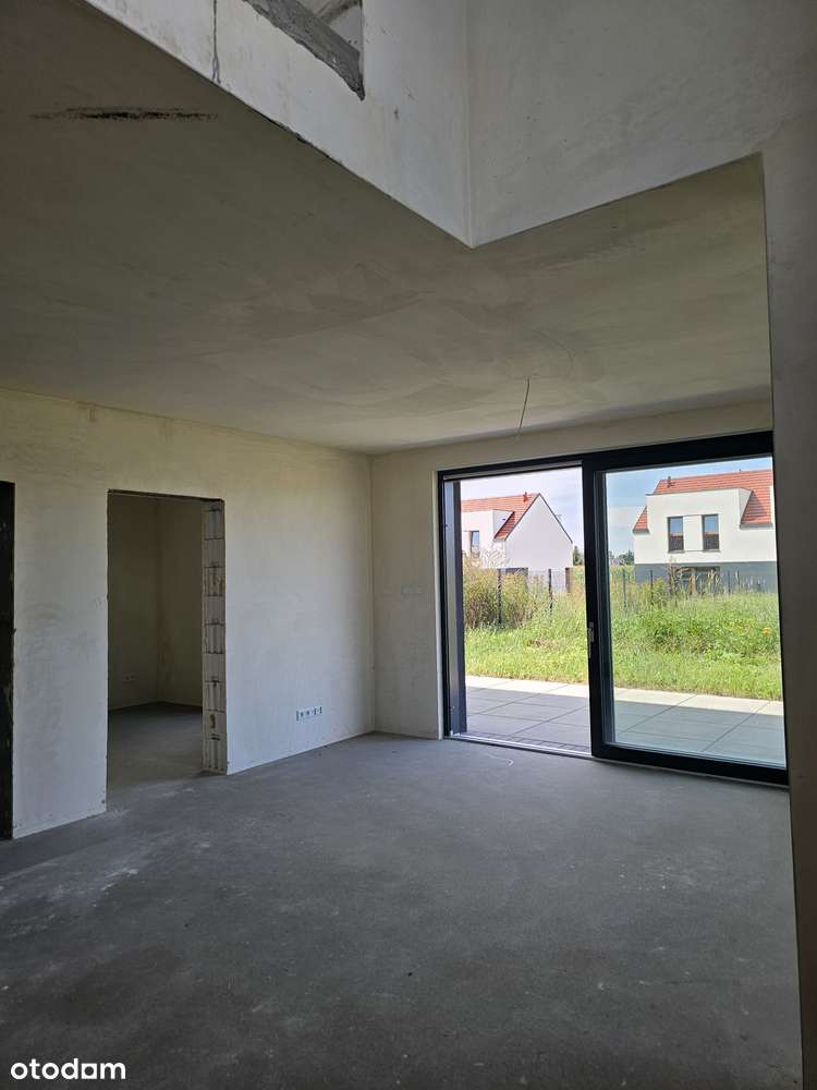 Dom premium z dużą działką – komfort, przestrzeń, spokój-9