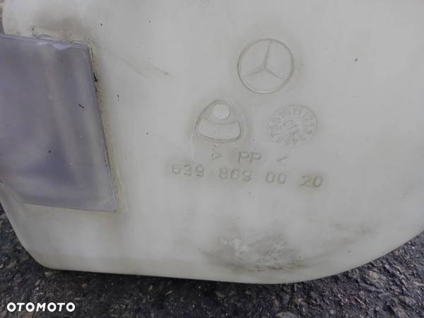 Zbiorniczek płynu do spryskiwaczy MERCEDES Vito W639 - 3