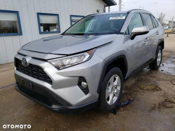 Toyota RAV4 - 1