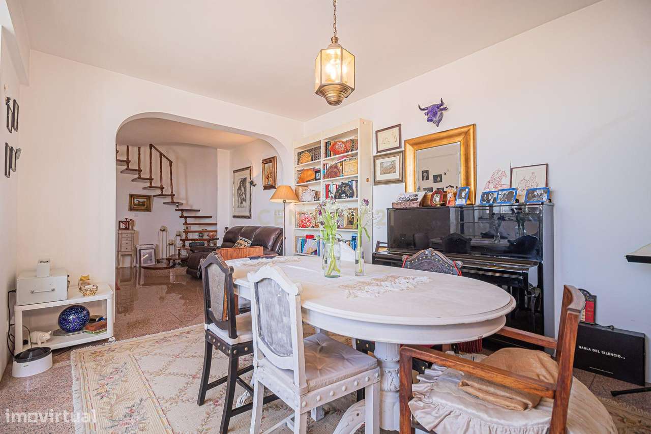 Apartamento T4 em Almada - Arrendamento - Grande imagem: 5/26