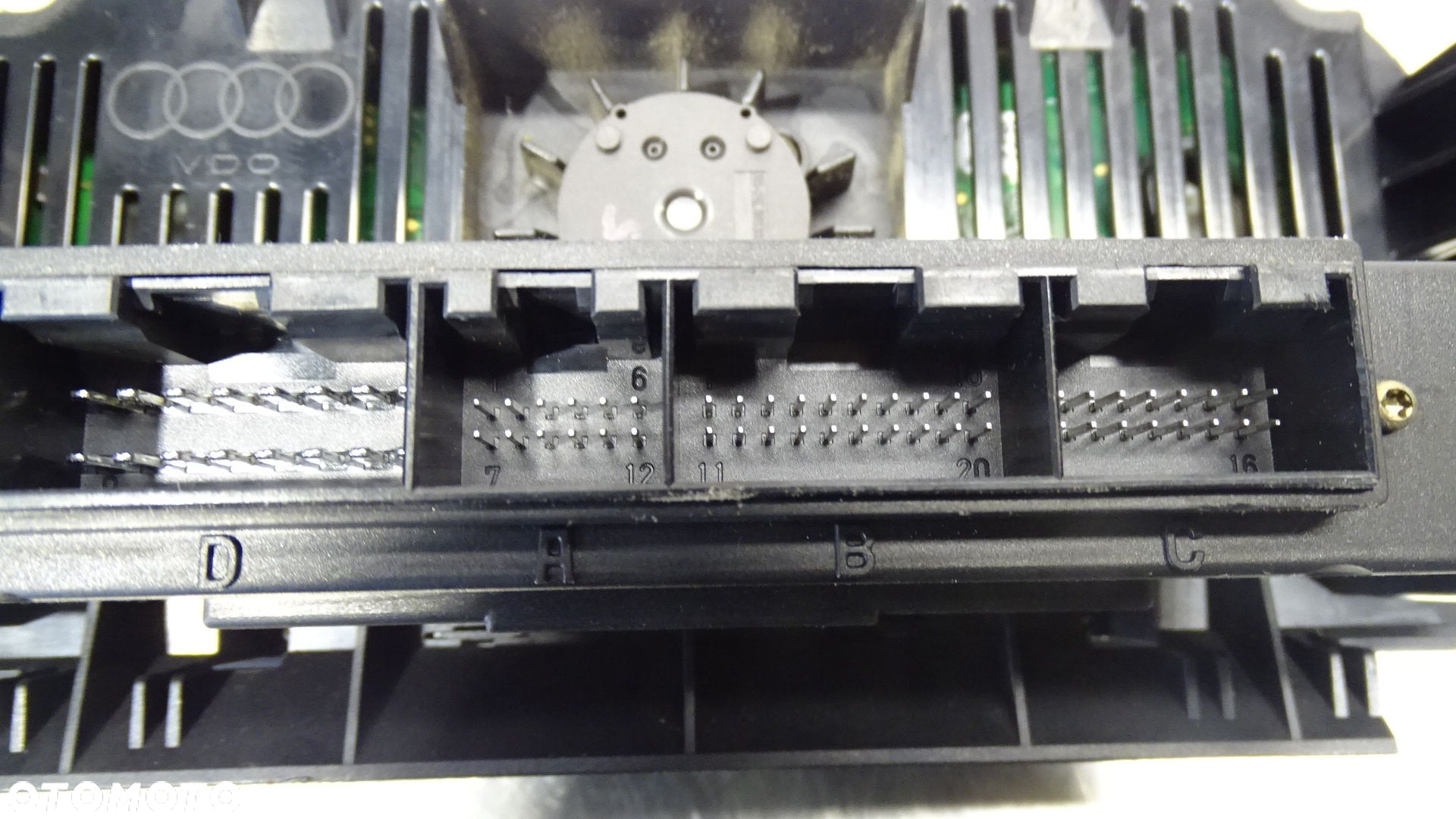 PANEL STEROWANIA NAWIEWU KLIMATYZACJI AUDI A3 8P 2.0TDI - 6