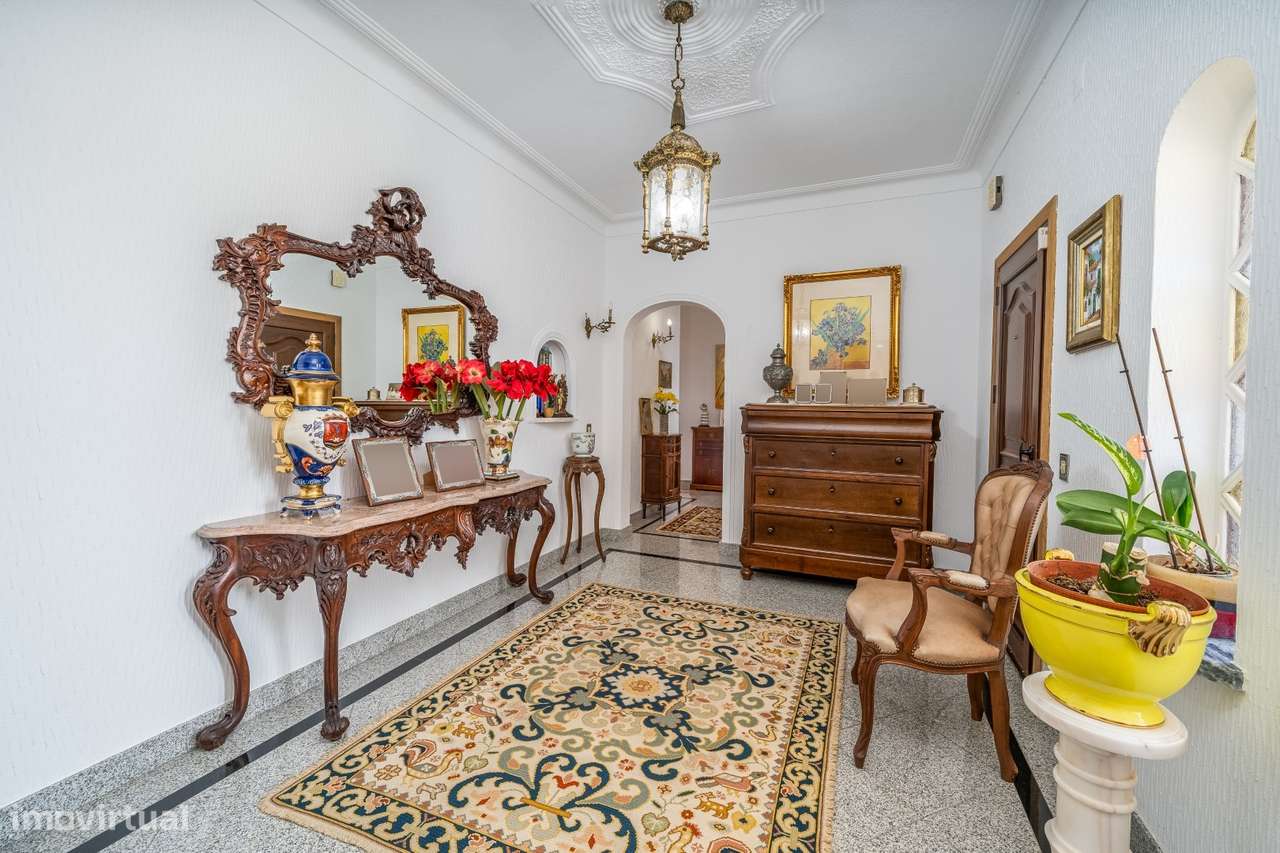 Moradia T4 com piscina e garagem - Grande imagem: 4/47