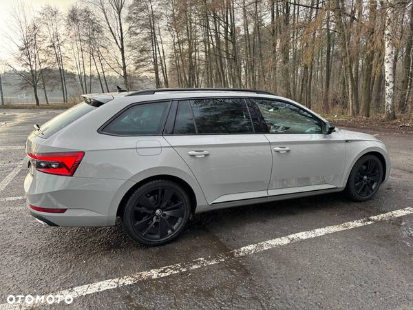 Skoda Superb 2.0 TDI SCR 4x4 Sportline DSG - 9