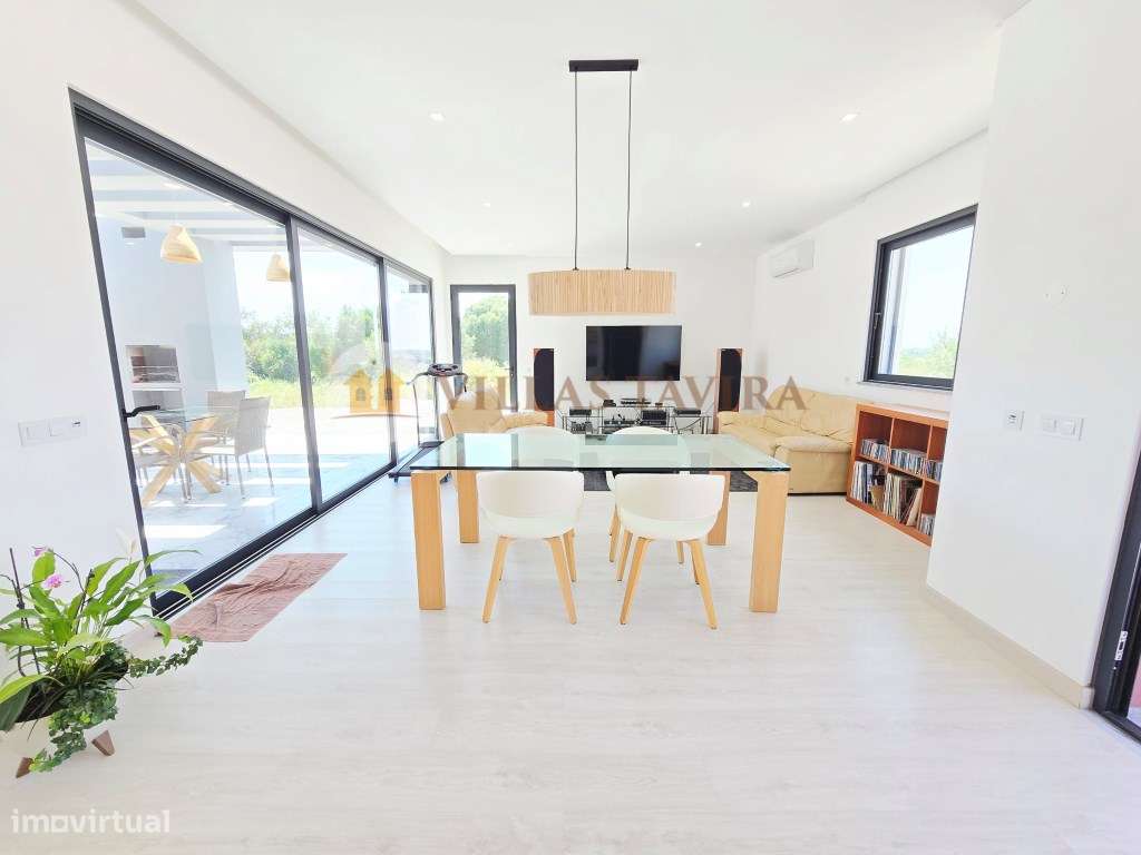 Moradia Nova Térrea com Piscina - Conforto, Estilo e Privacidade pe... - Grande imagem: 4/60