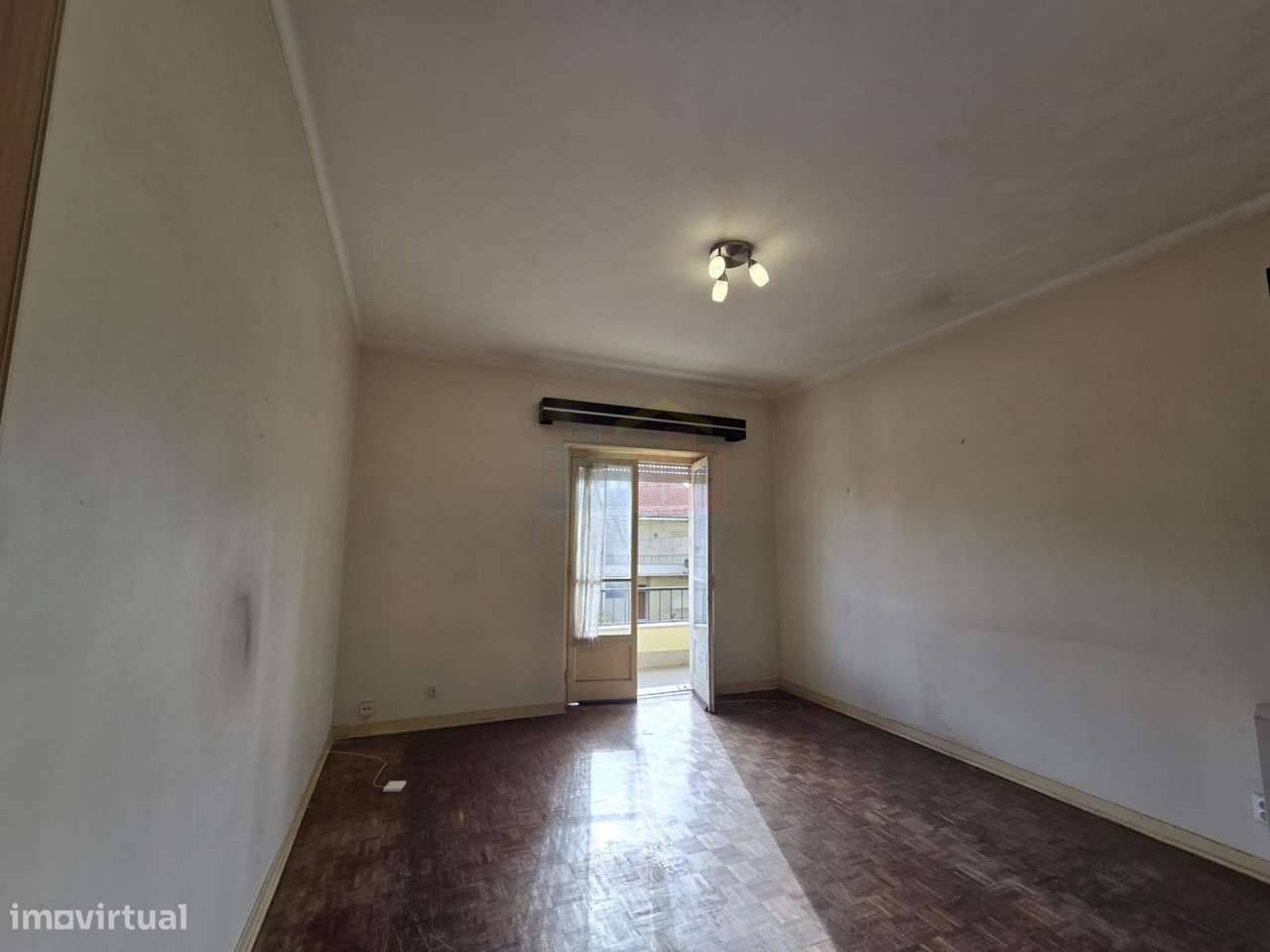 Centro Mem Martins - T4 para remodelação-8