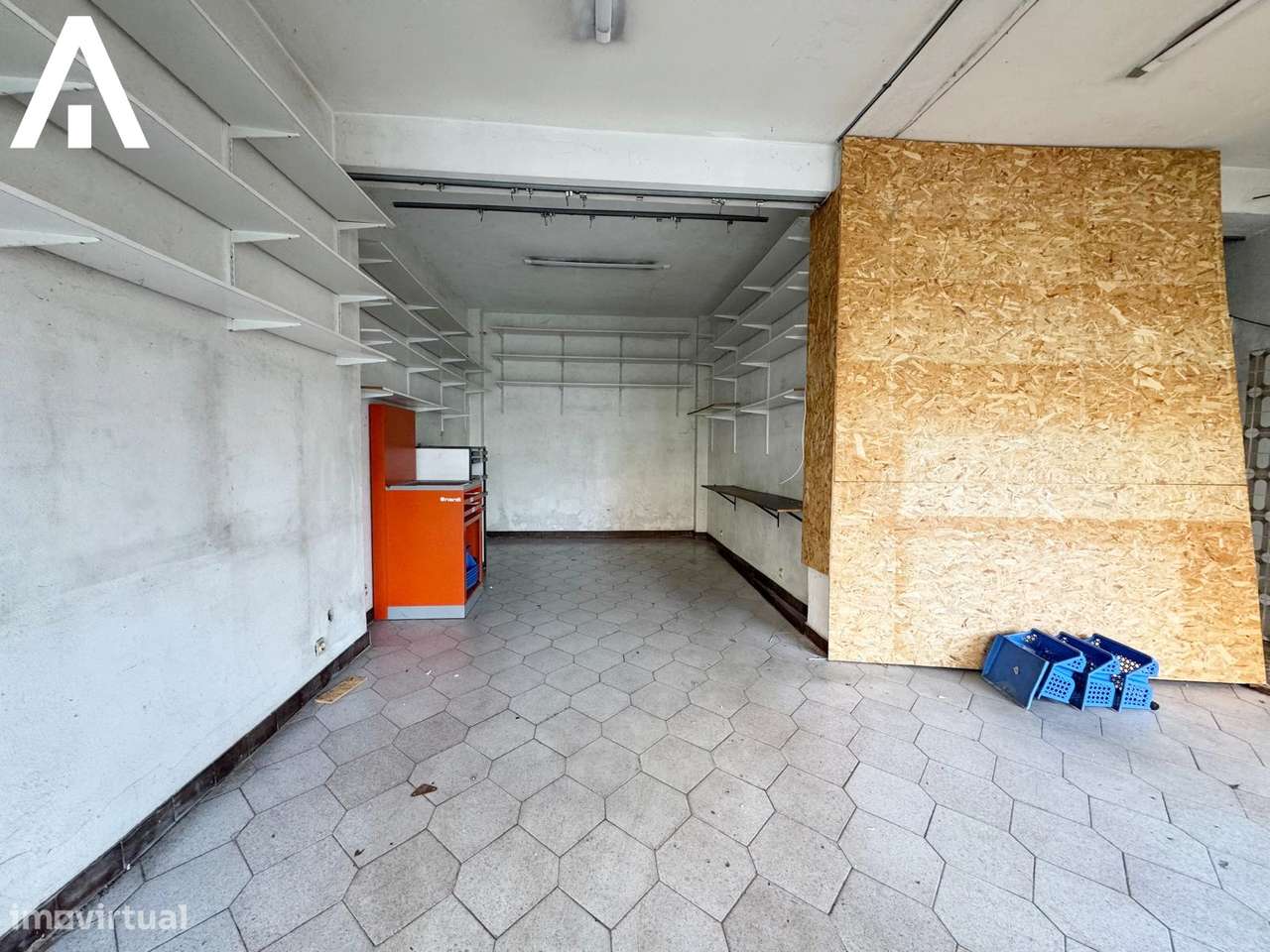 Estabelecimento comercial no cento de Barcelos - Grande imagem: 4/4