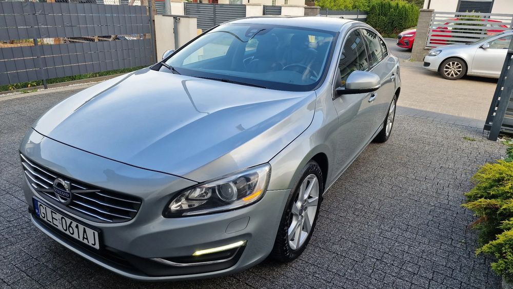 Volvo S60 II D3 Business Edition 2014