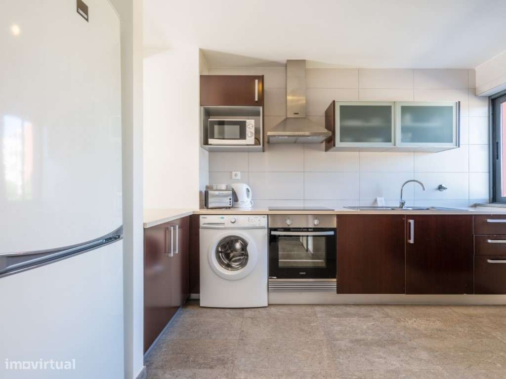 Apartamento T2 localizado no Algarve Race Resort, Portimão-2