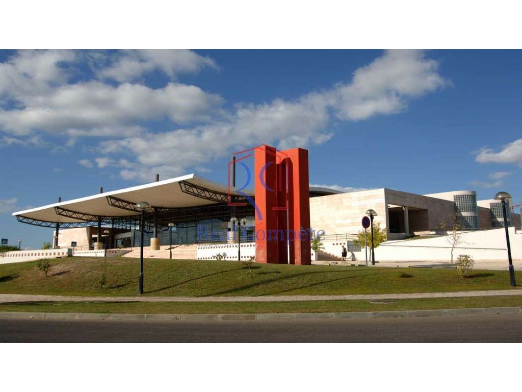 Lote de terreno, 360m2 em Fernão Ferro, Seixal - Grande imagem: 4/5