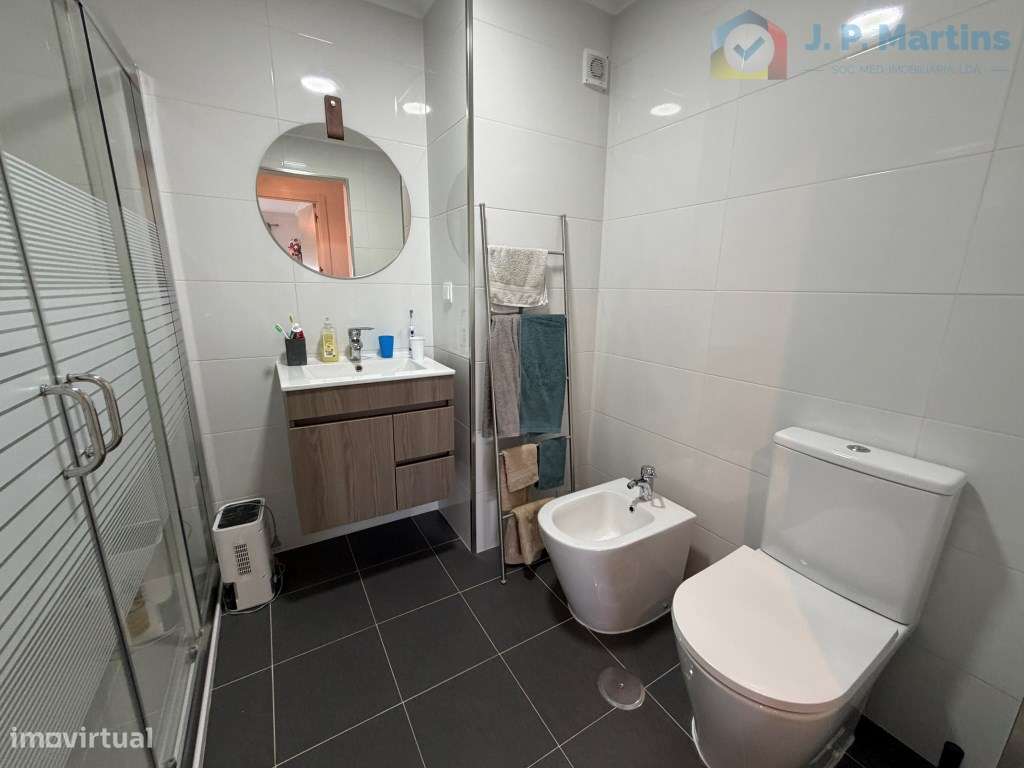 Apartamento T3 renovado nos Fidalguinhos - Lavradio, Barreiro-21