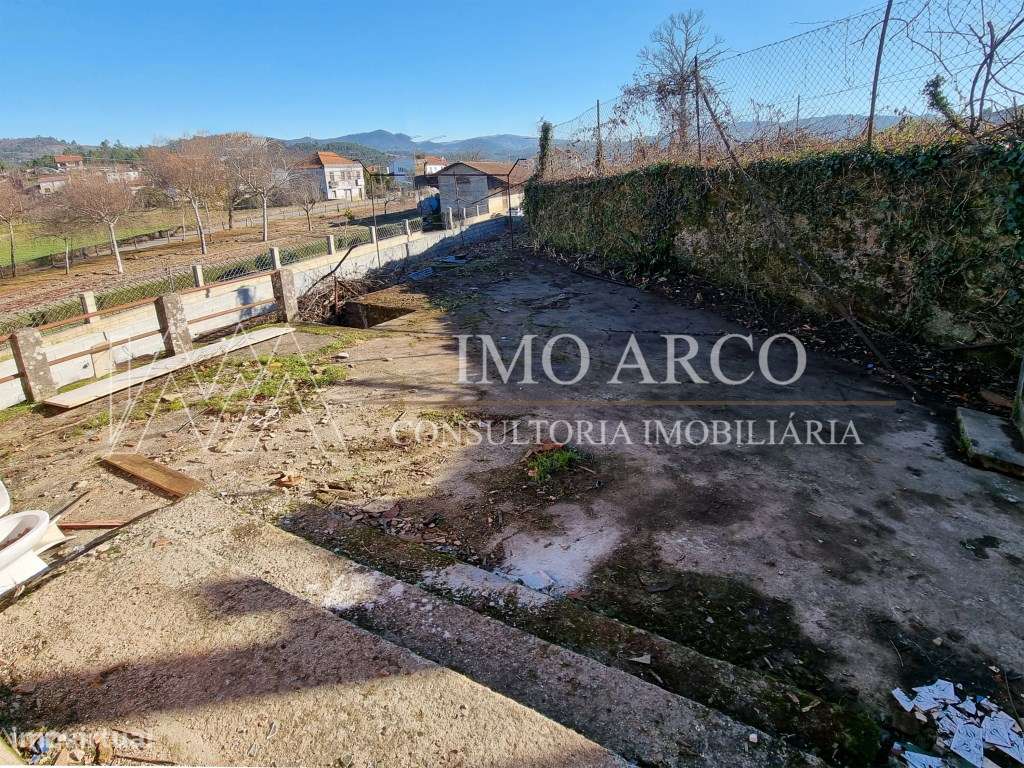 Moradia em Ruína - Grande imagem: 5/11