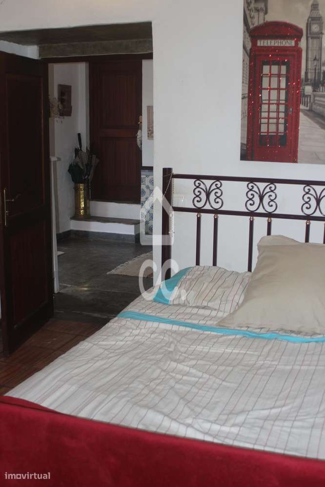 Moradia T4 com imenso potencial, em Mourão - Grande imagem: 5/44