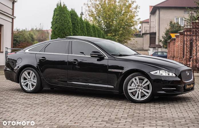 Jaguar XJ 3.0 T AWD Premium Luxury - 3