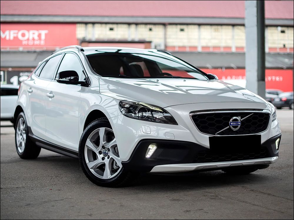 Volvo V40 2015