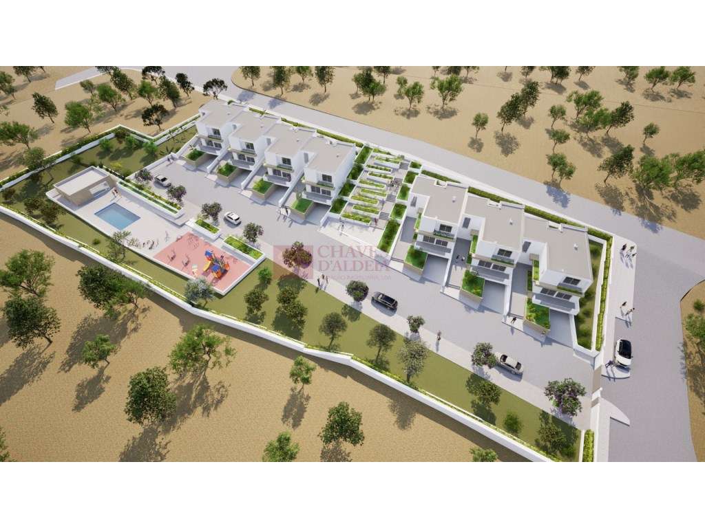 Moradia T4 Exclusiva em Condomínio Privado com Piscina | Junto a Mafra-37