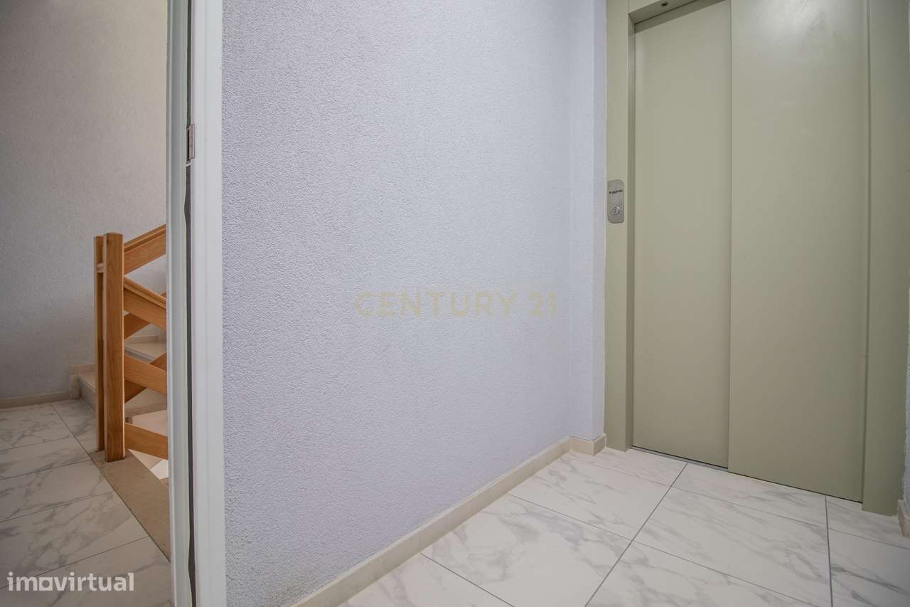 Apartamento T3 moderno com garagem na Gala – Figueira da Foz, a 800 me - Grande imagem: 5/44