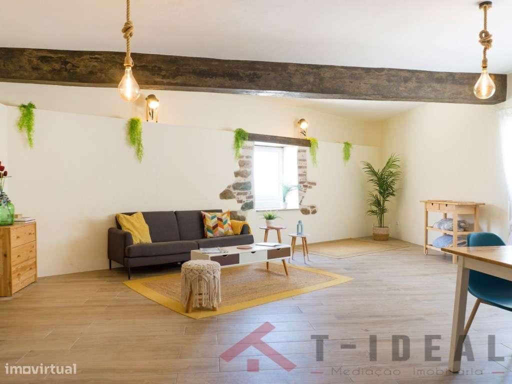 Moradia Renovada Perto Praias-8