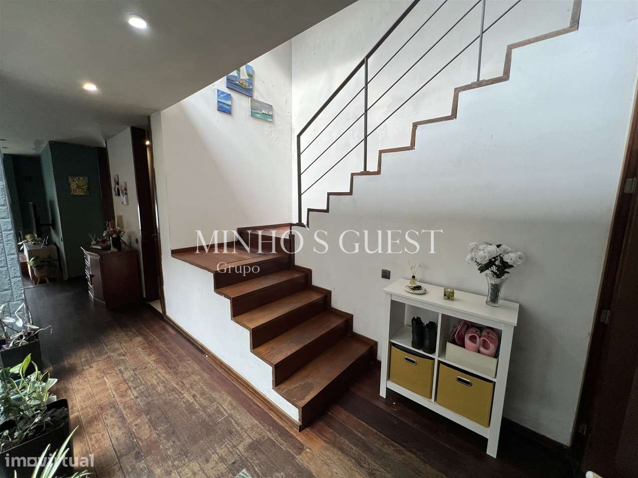 Moradia V4 Brutalista em Joane c/ Logradouro e Garagem - Grande imagem: 5/25