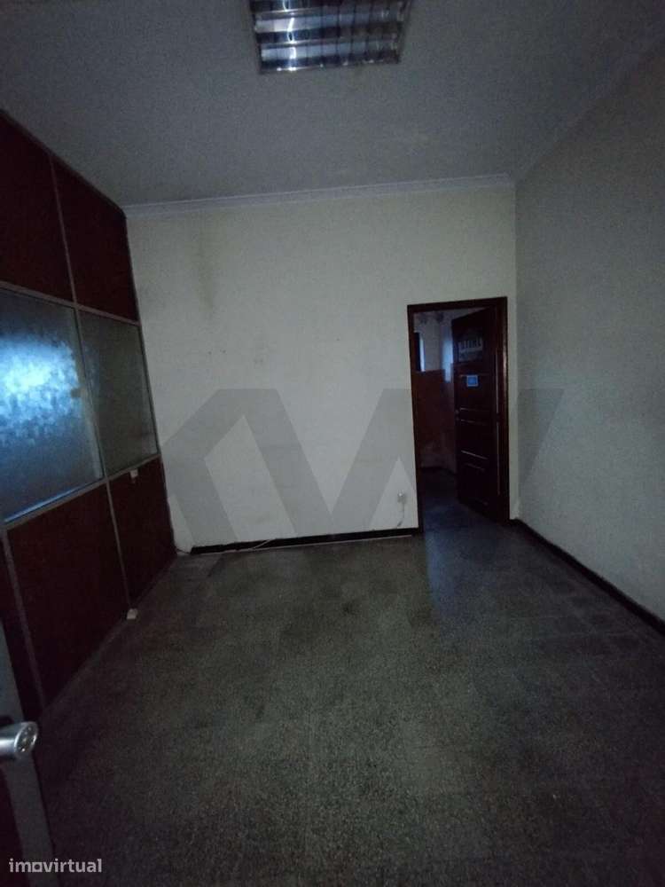 Loja para converter em habitação – Oportunidade única em S. João da - Grande imagem: 5/6