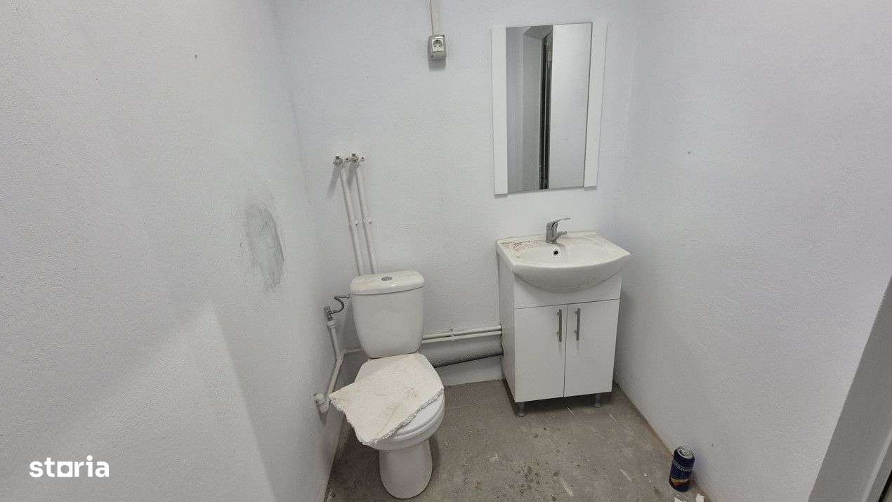 Hale pentru depozitare -acces din centura - in apropiere de A2 - Imagine principală: 4/7