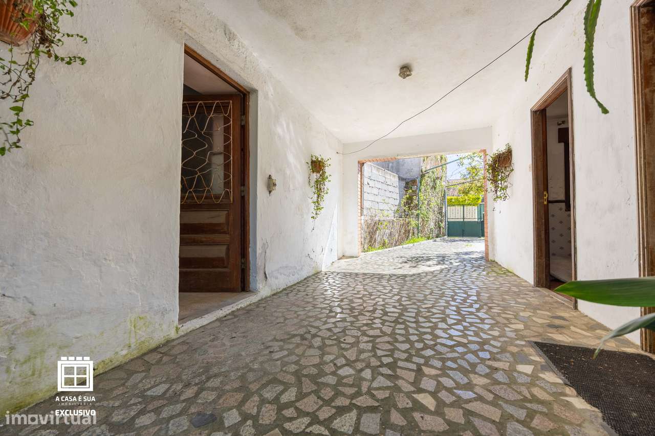 Moradia com duas habitações independentes em Lourosa - Exclusivo-4