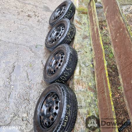 Toyota felgi z oponami15' dot 1518 2x8,5 mm 2x7,5mm Toyo 185/65 R15 Zima - 9