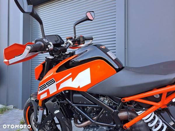 KTM Duke - 23