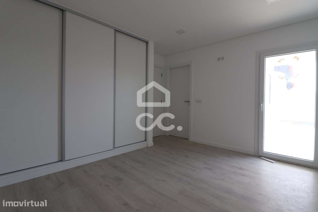 Moradia T3 nova em Arazede-7