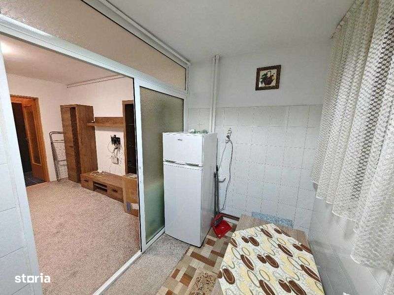 Inchiriem Garsoniera Mobilata, 24 Mp, Semidecomandata, Tractorul - Imagine principală: 5/8