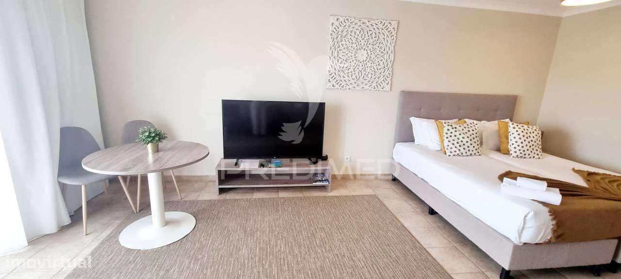 Apartamento T0 com amplo terraço, alta rentabiliadade! - Grande imagem: 4/25