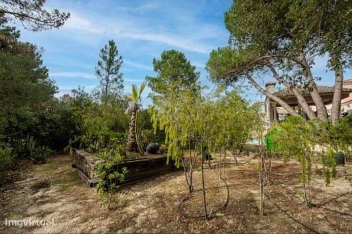 Moradia de Luxo T7 na quinta do Peru-15