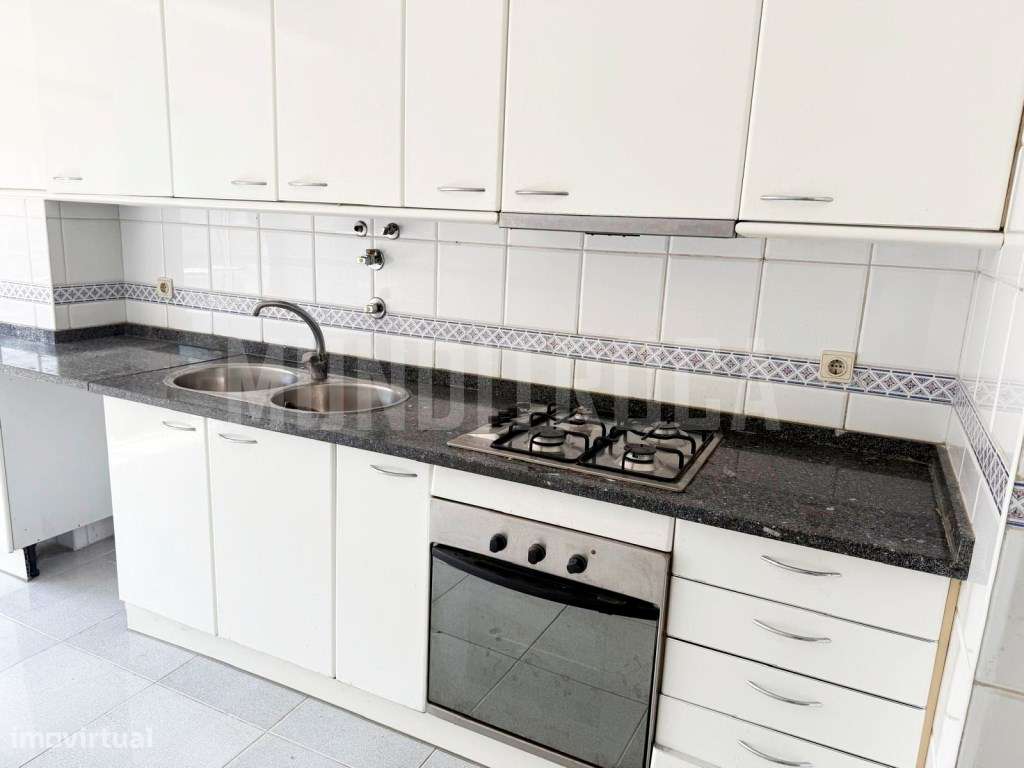 Apartamento T2 Nogueiró-21