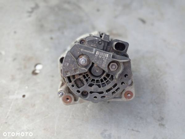 Alternator VW SEAT SKODA 1.4 037903025M - 2