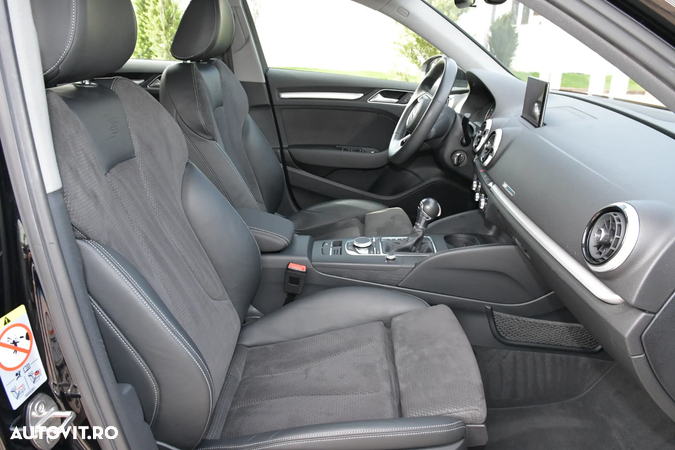 Audi A3 Sportback 1.6 TDI S tronic - 24