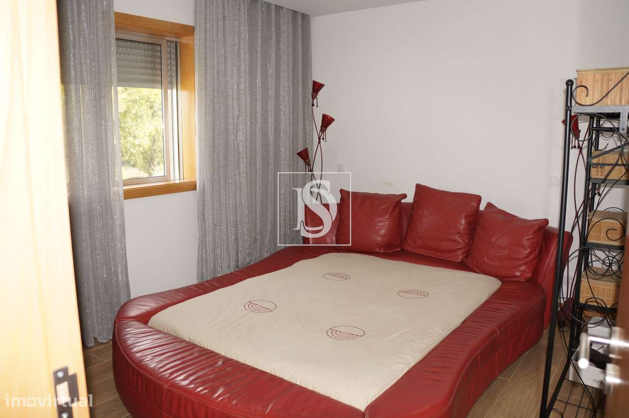 Moradia Isolada T3 em Vilar de Andorinho-50