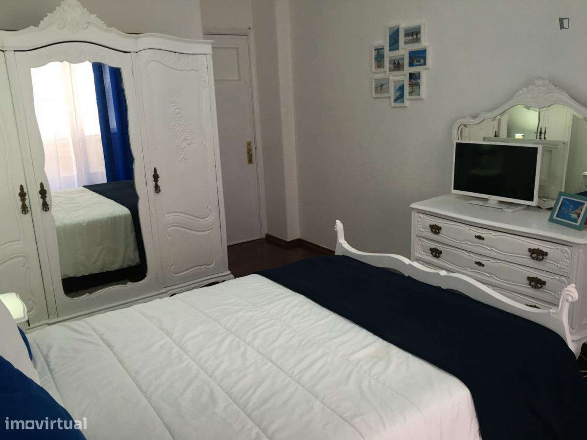 Quarto - localizado em Campo de Ourique Lisbon - Grande imagem: 2/10