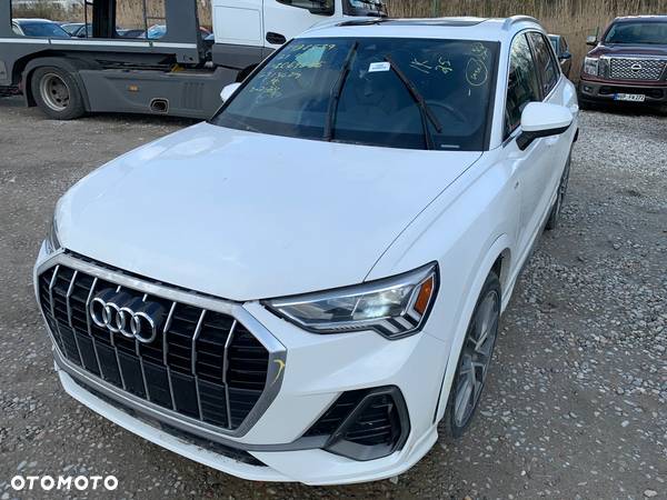 Audi Q3 45 TFSI Quattro S tronic - 1