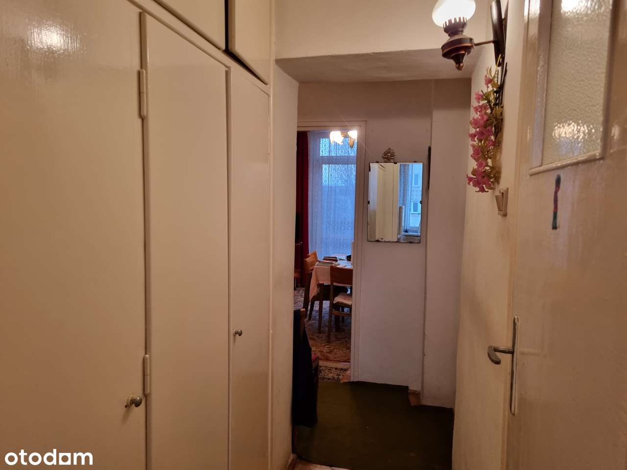 Dwupokojowe w super lokalizacji w kamienicy (do remontu)-11
