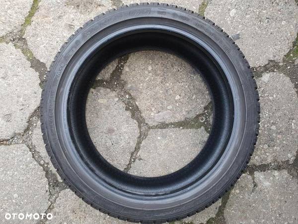 215/40R17 Dunlop Sp Winter Sport 3D XL zima 5,9mm - 7