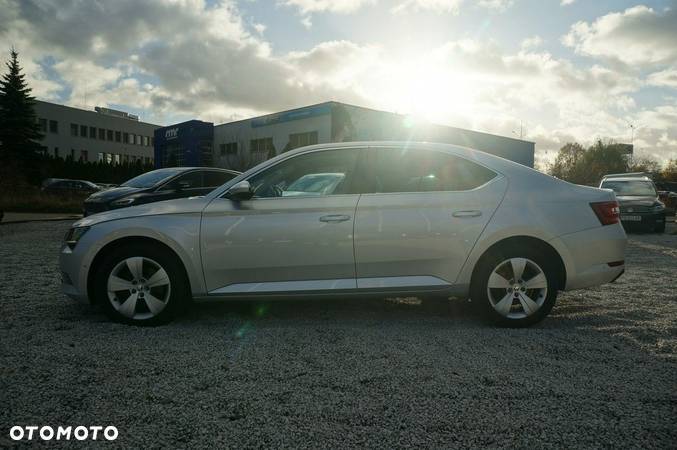 Skoda Superb 2.0 TDI Style DSG7 - 10