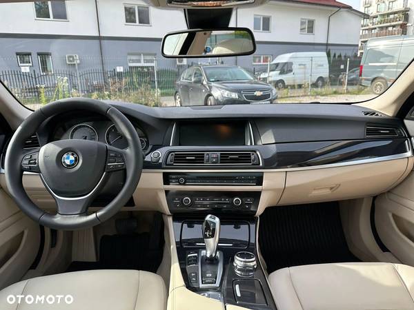 BMW Seria 5 520d xDrive Luxury Line - 9