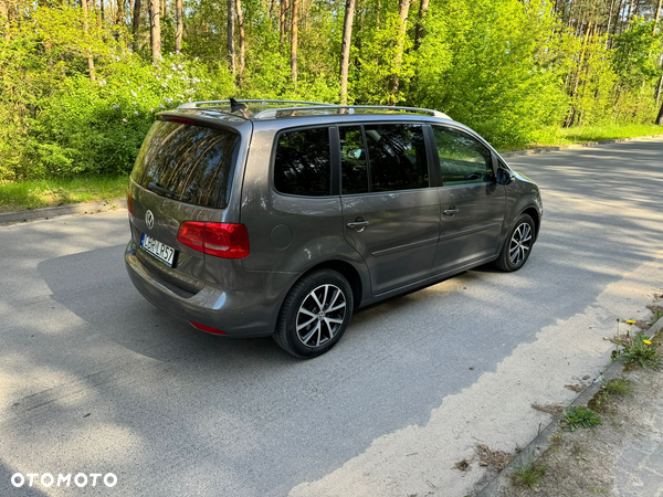 Volkswagen Touran 2.0 TDI DSG United - 9