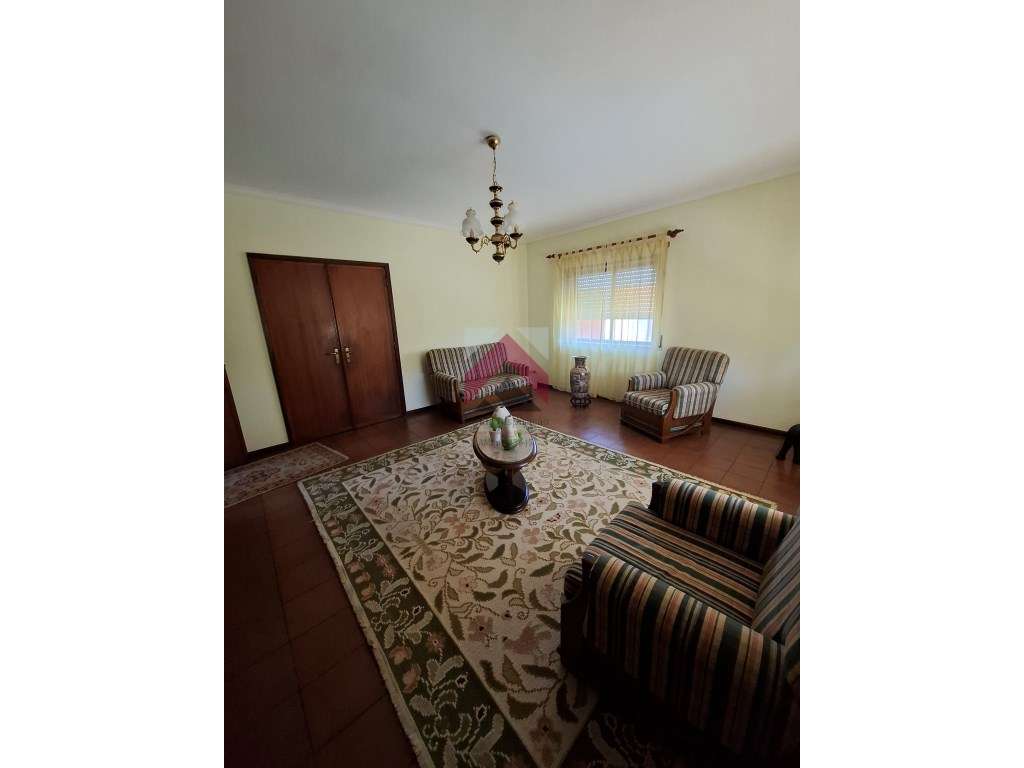 Moradia T3 Isolada na Costa do Valado-53